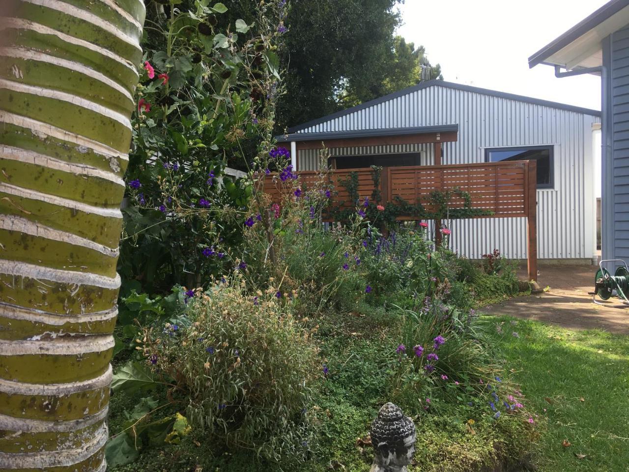 Bungalow On Bell Common Tauranga Eksteriør billede